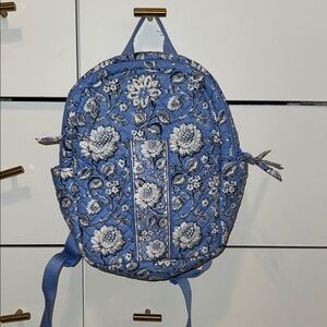 Vera Bradley mini backpack perfect condition!!